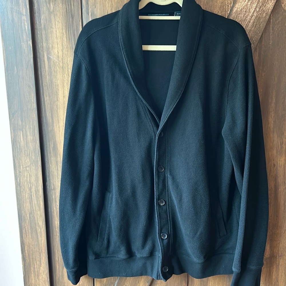 Perry Ellis Men’s button down sweater XL